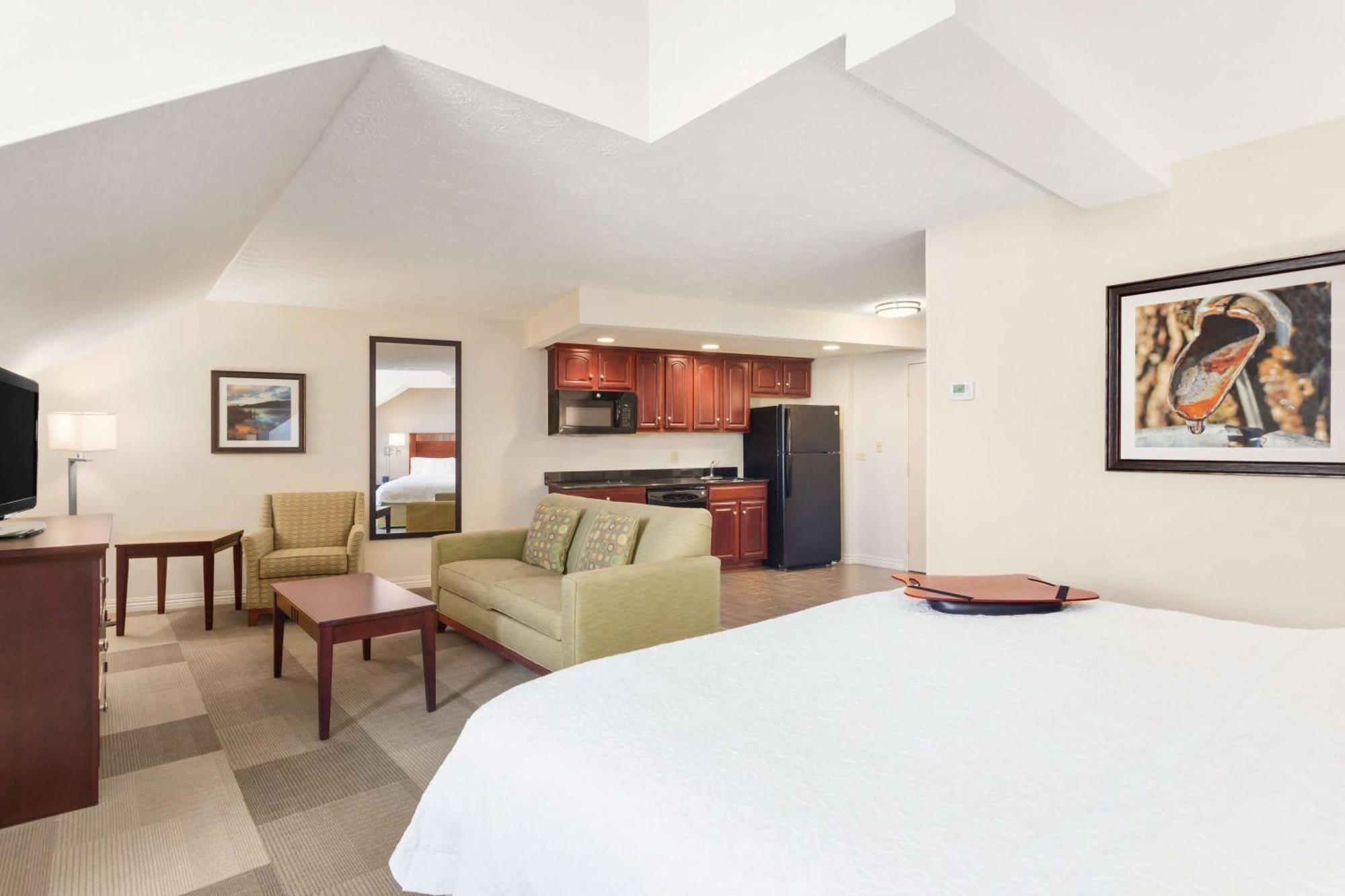 Hampton Inn Burlington - Colchester Exterior foto